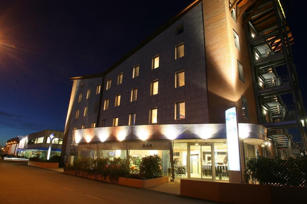 Euro Hotel Imola Exterior foto